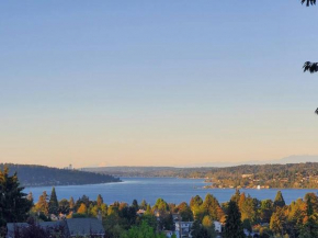 Lake View - Private - Spacious